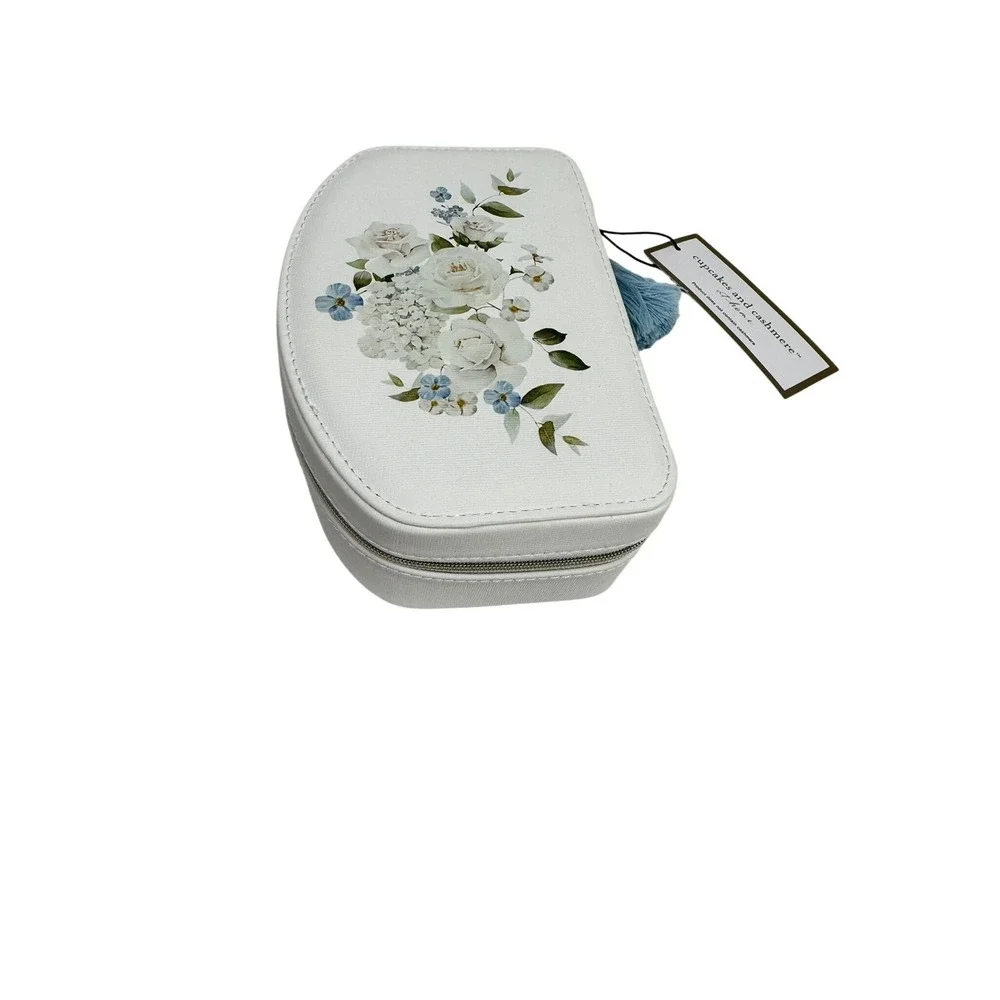 Cupcakes and Cashmere White Floral Travel Jewelry Case Mirror Tassel NWT